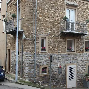 Chiarastella , Villafrati Italia