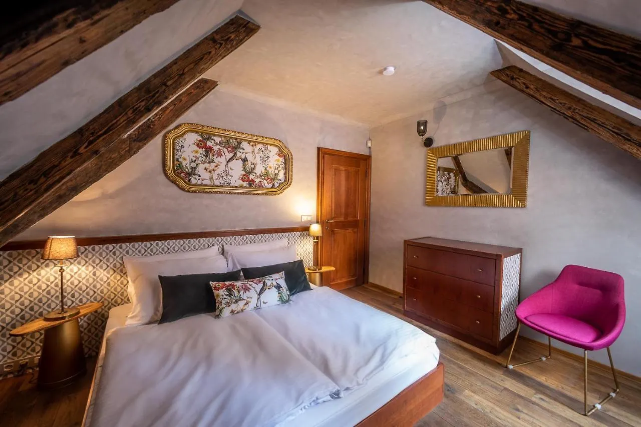 Miss Sophie'S Charles Bridge Hotel Prag