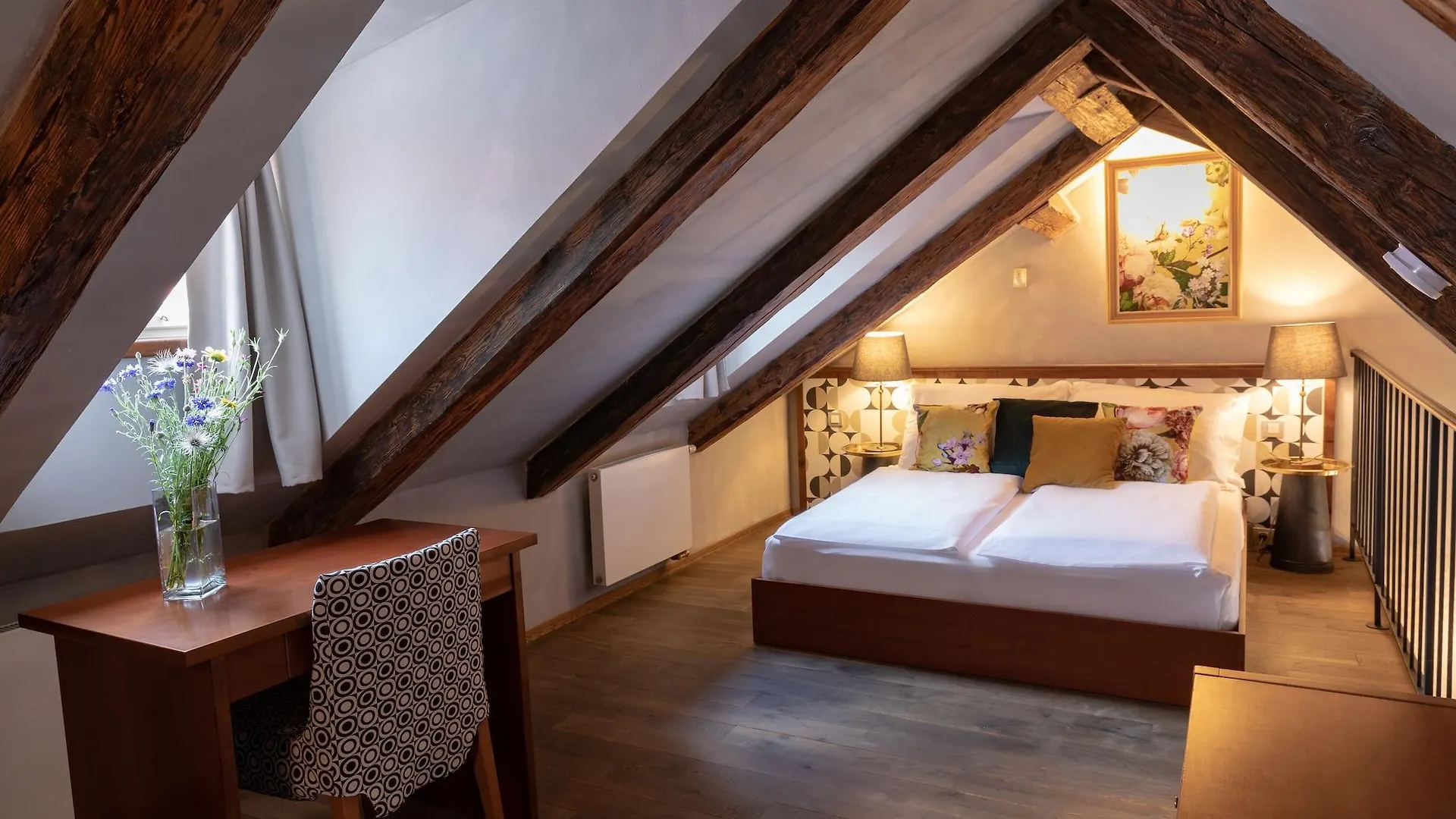 Miss Sophie'S Charles Bridge Hotel Prag