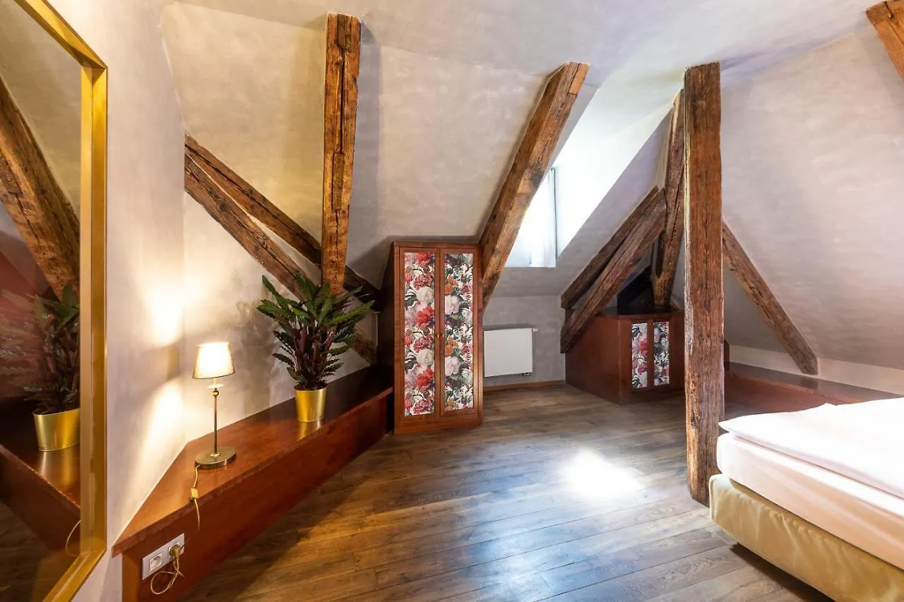Hotel Miss Sophie'S Charles Bridge Prag